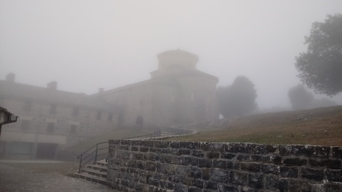 Mikel Deuna santutegia