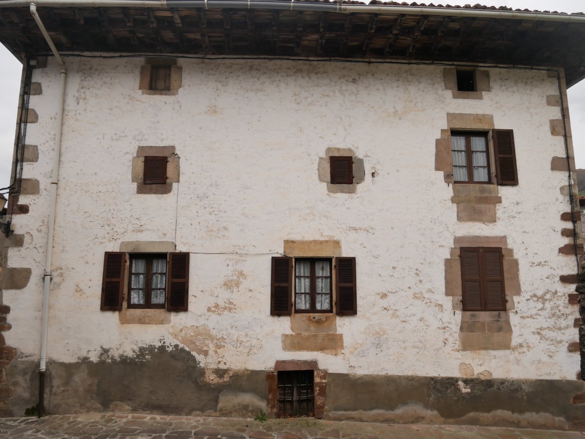 Irigoien jauregia, Zubieta