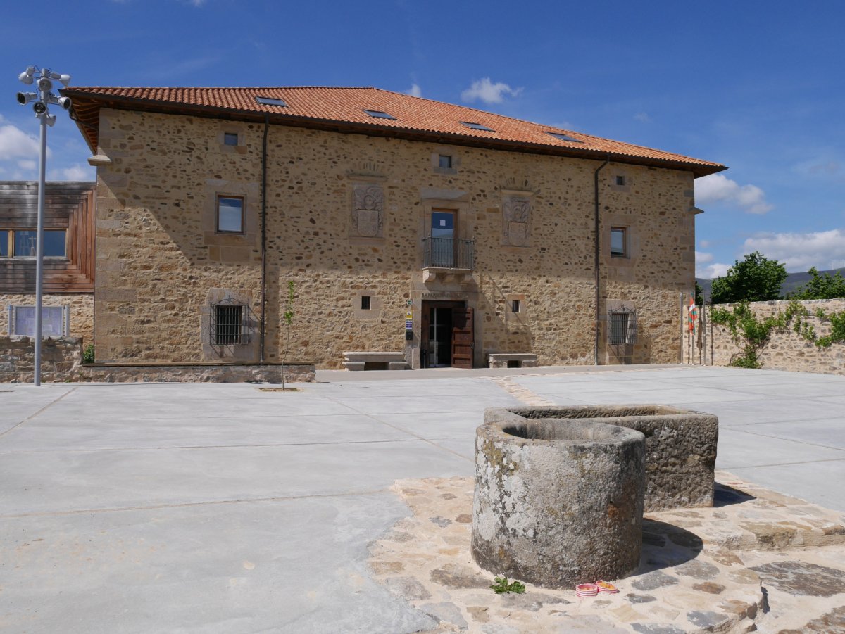 Urrutia jauregia, Ozaeta