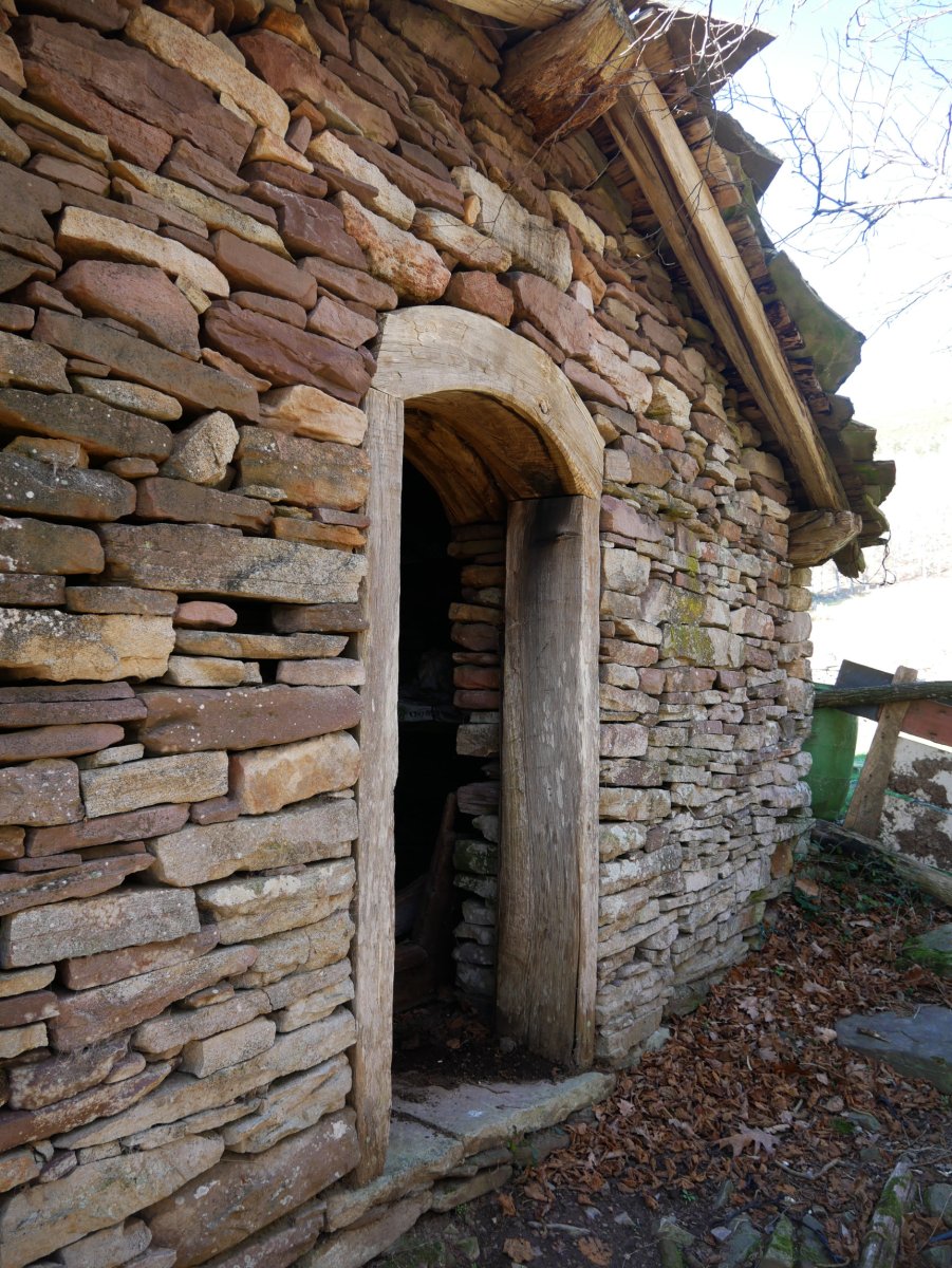 Iratzabalgo borda baten sarrera