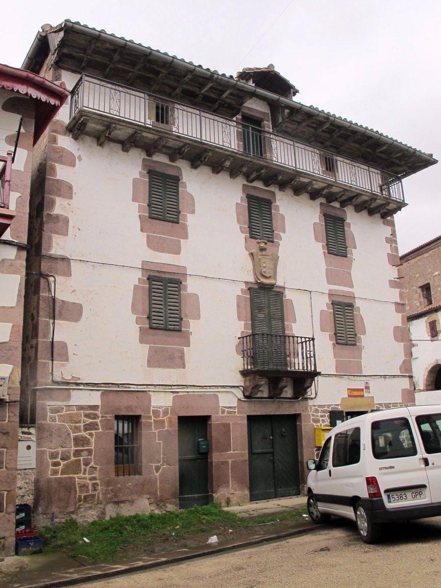 Lizarazu jauregia, Arizkun-Baztan