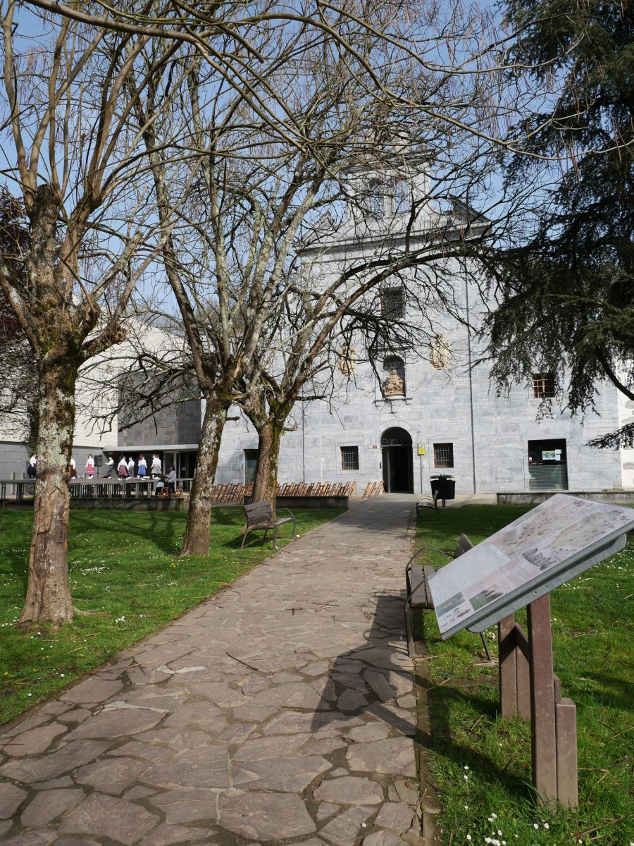 Karmeldarren komentua, Lesaka