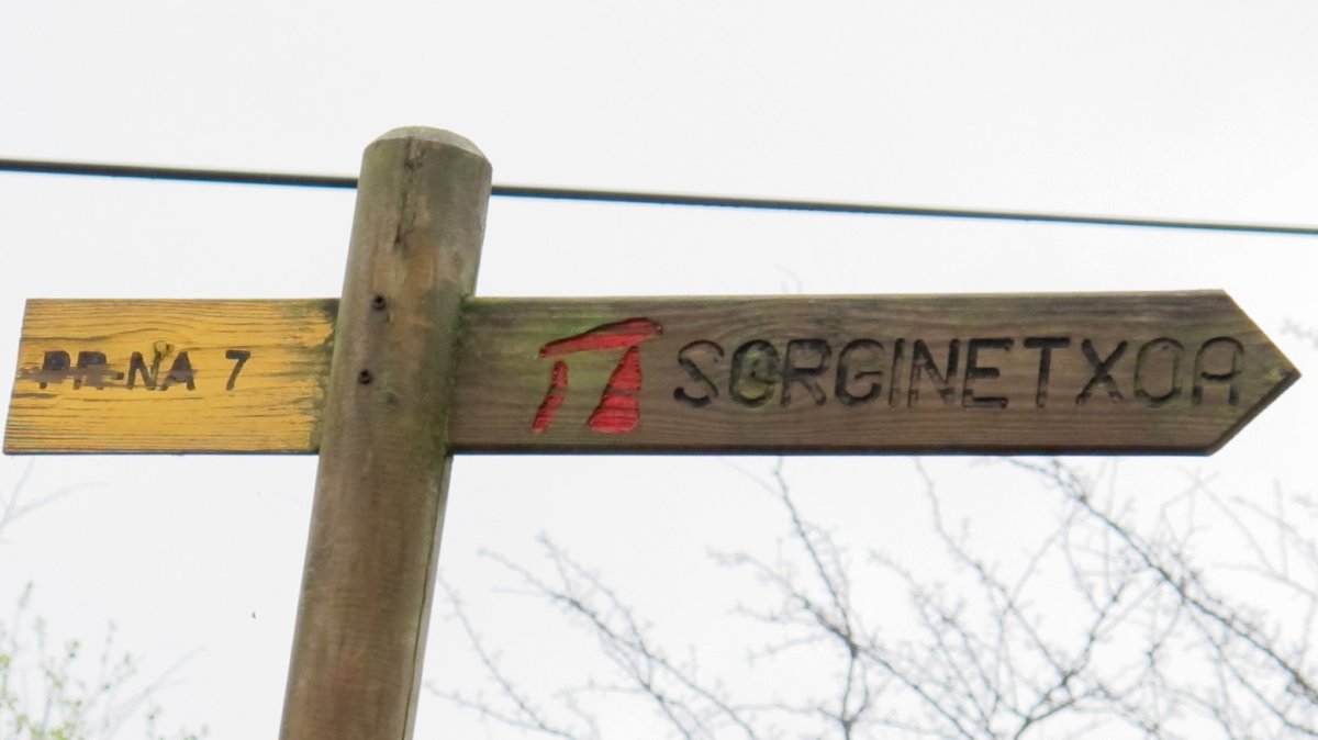 Sorginetxoa trikuharria, Erratzu-Baztan