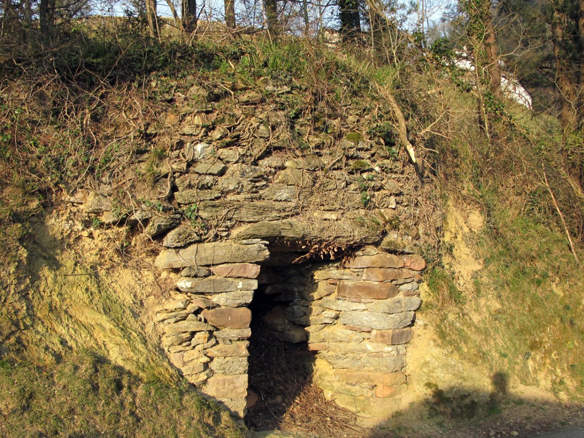 Intzeko Borda karobia, Etxalar