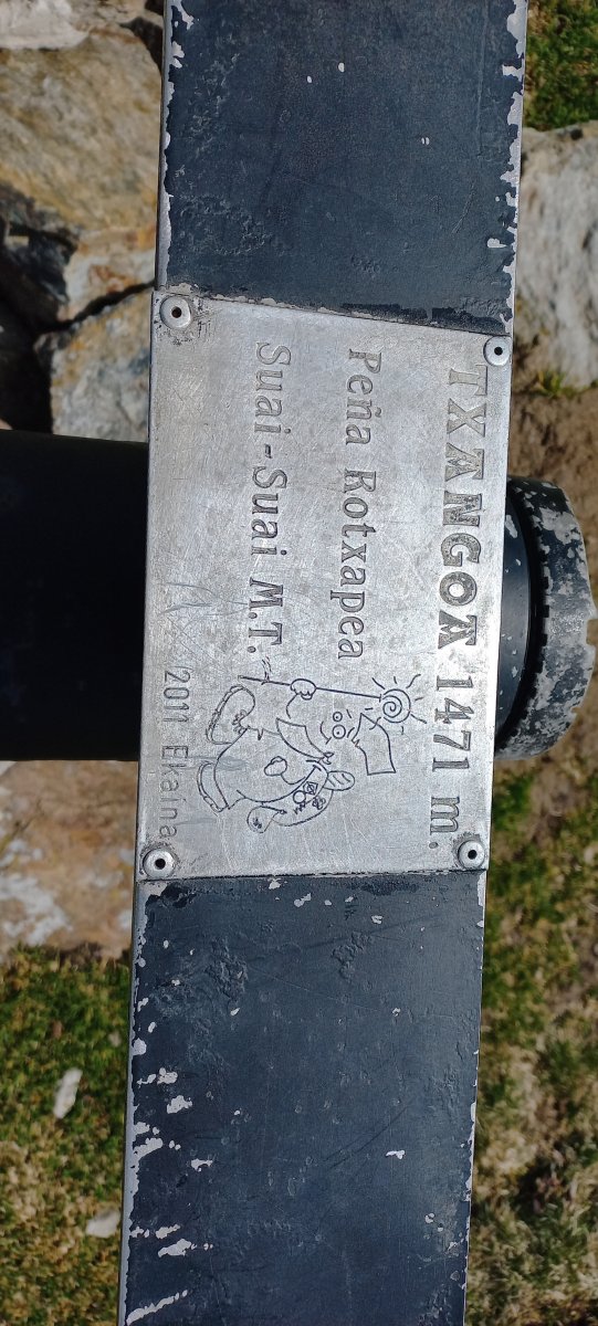 Txangoa (1471m) postontziaren xehetasuna