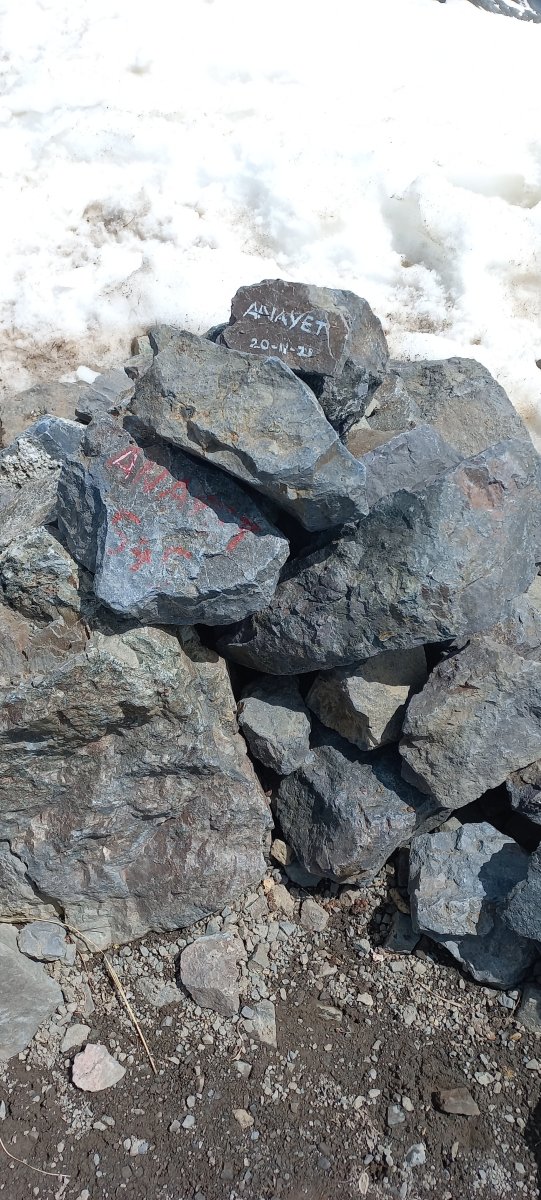 Anayet (2574m) tontorra