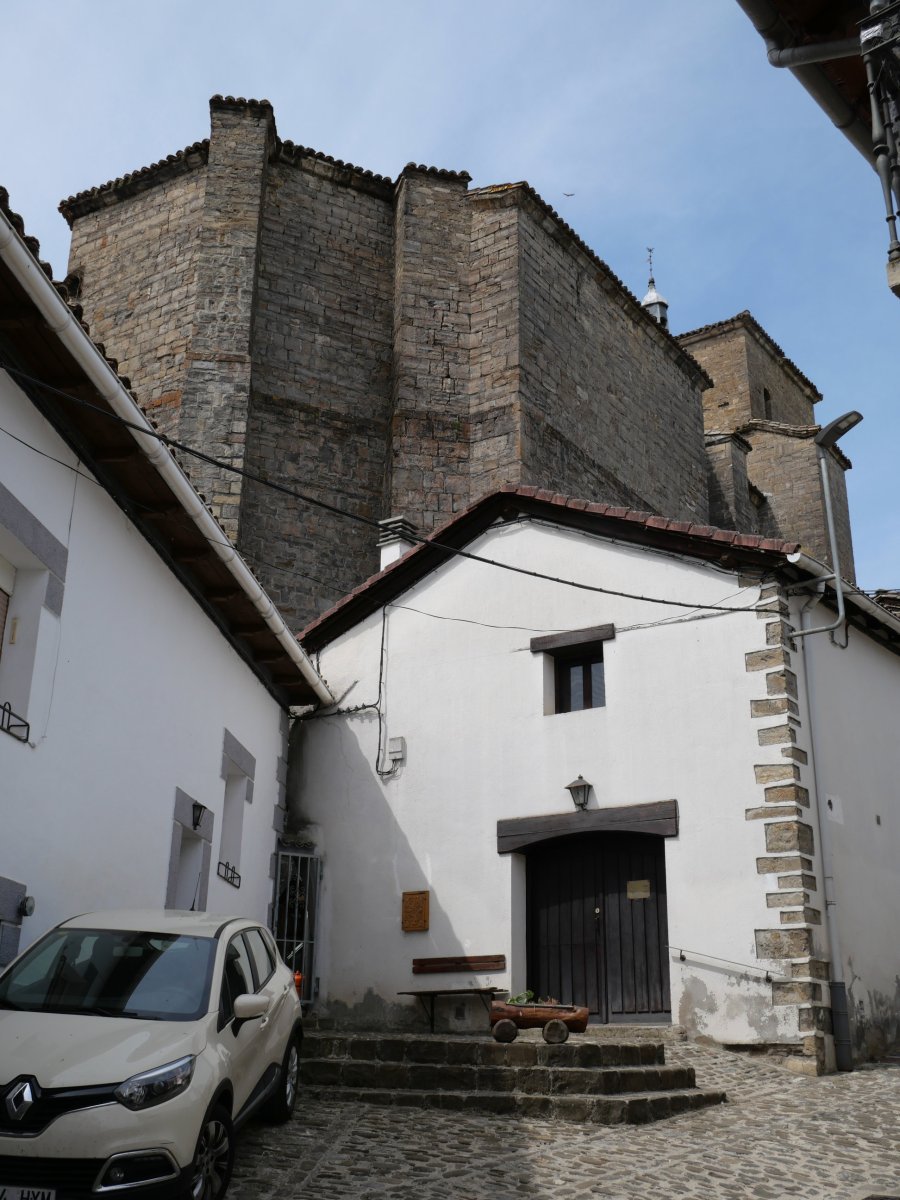 San Pedro eliza, Burgi