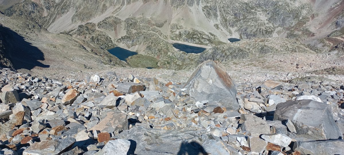 Frondiellas (3071m) Arrielko iboiak aldetiko igoeraren pasarte bat