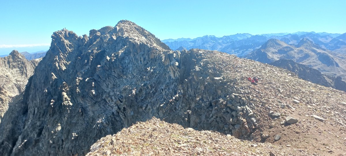 Frondiellas (3071m) azken metroak