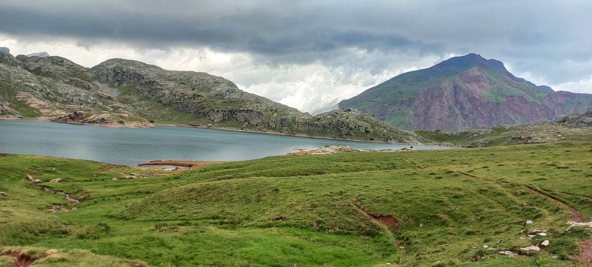 Acue (2258m) Estanesko aintziratik