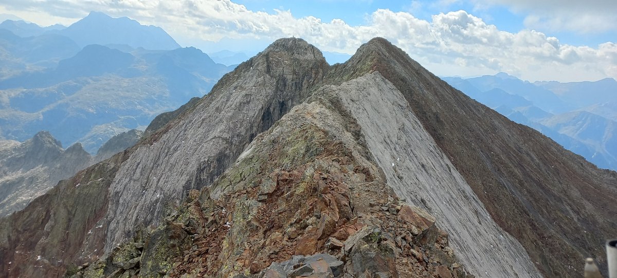 Infernuak M. (3073m) marmolarrizko gandorra M.-tik