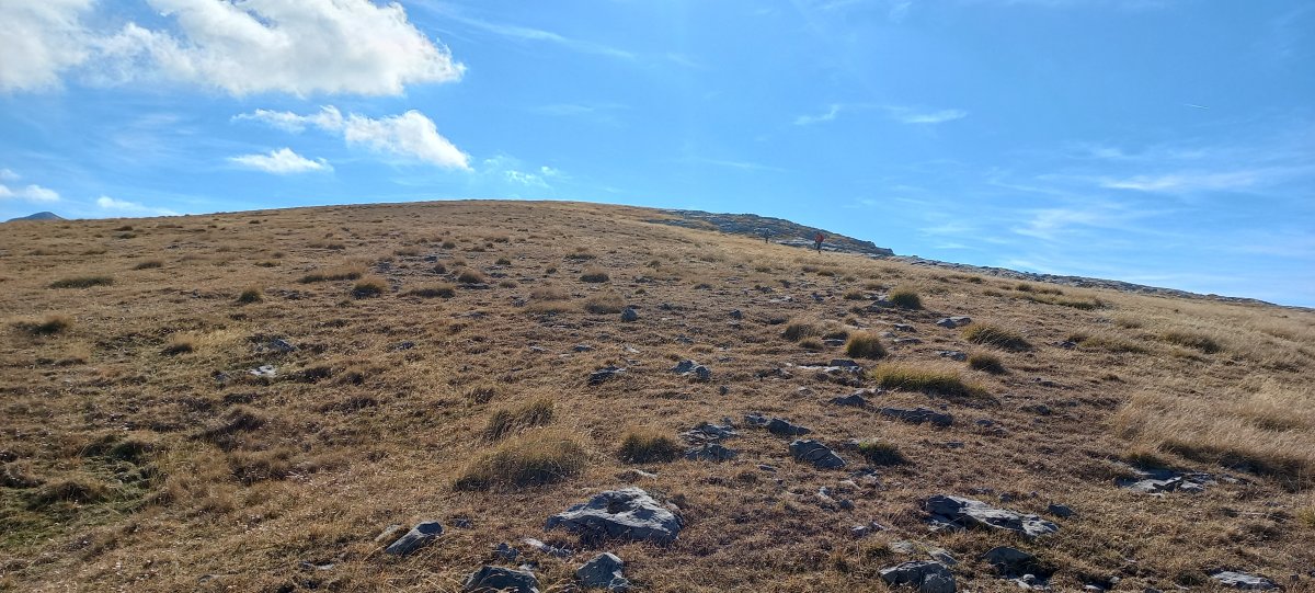 Bernera (2432m) gainaldera iristen