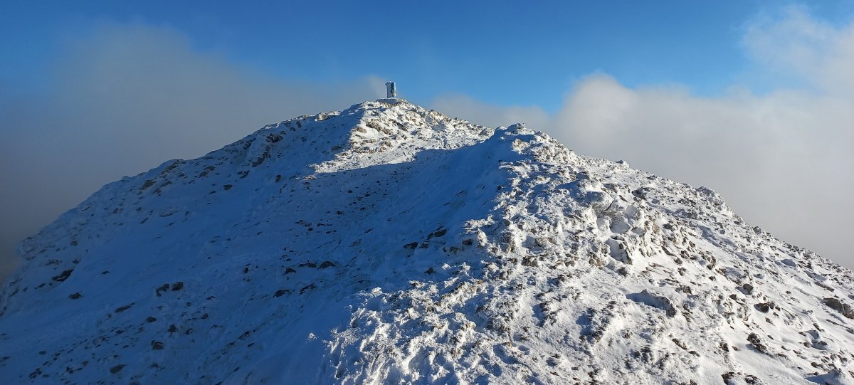 Aratz (1445m) tontorra