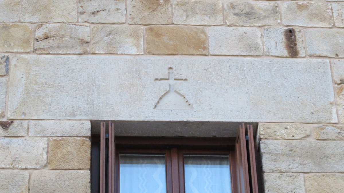 Hospital etxeko leihoko dintela, Bakaiku