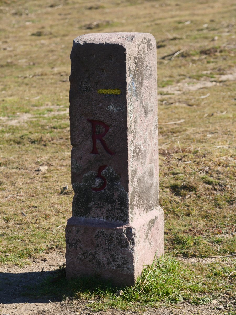 R5 mugarria, Alkozpeko lepoan