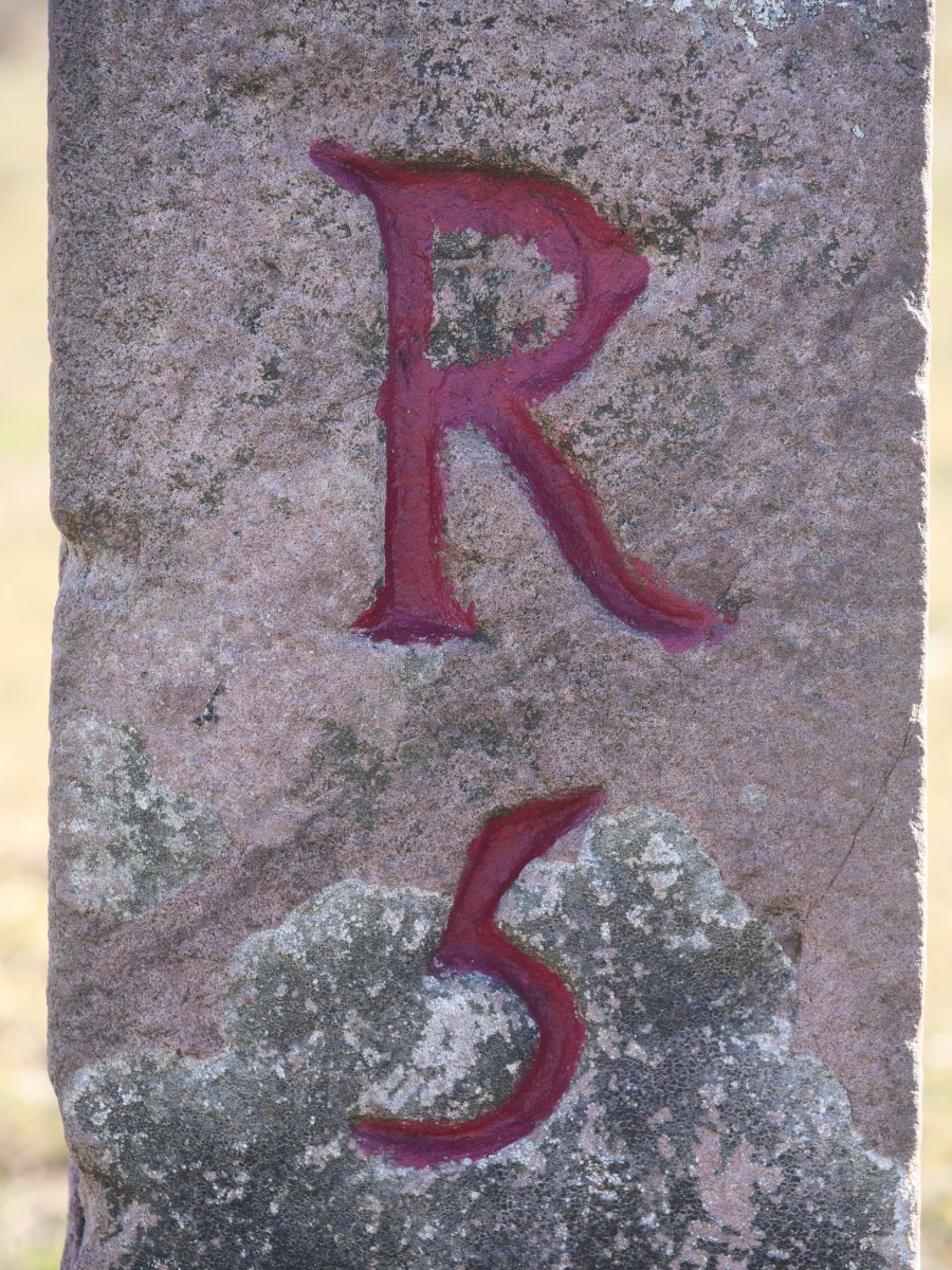 R5 mugarria Alkozpeko lepoan