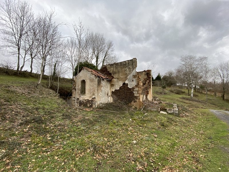 San Luis Ermita. Sopuertako Alen  Auzoan