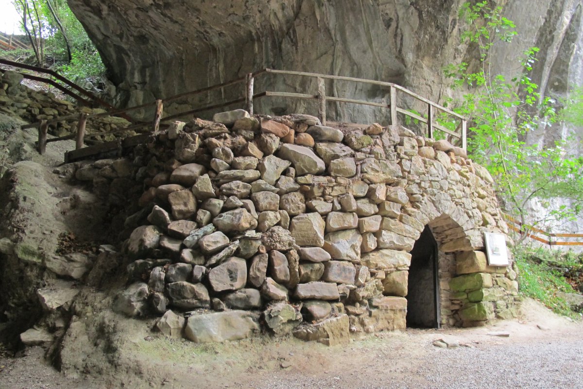 Leze Handia 1 karobia, Zugarramurdi