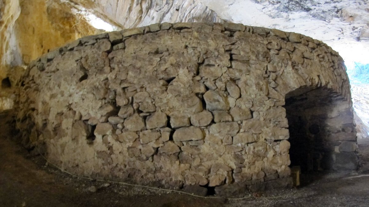 Leze Handia 2 karobia, Zugarramurdi