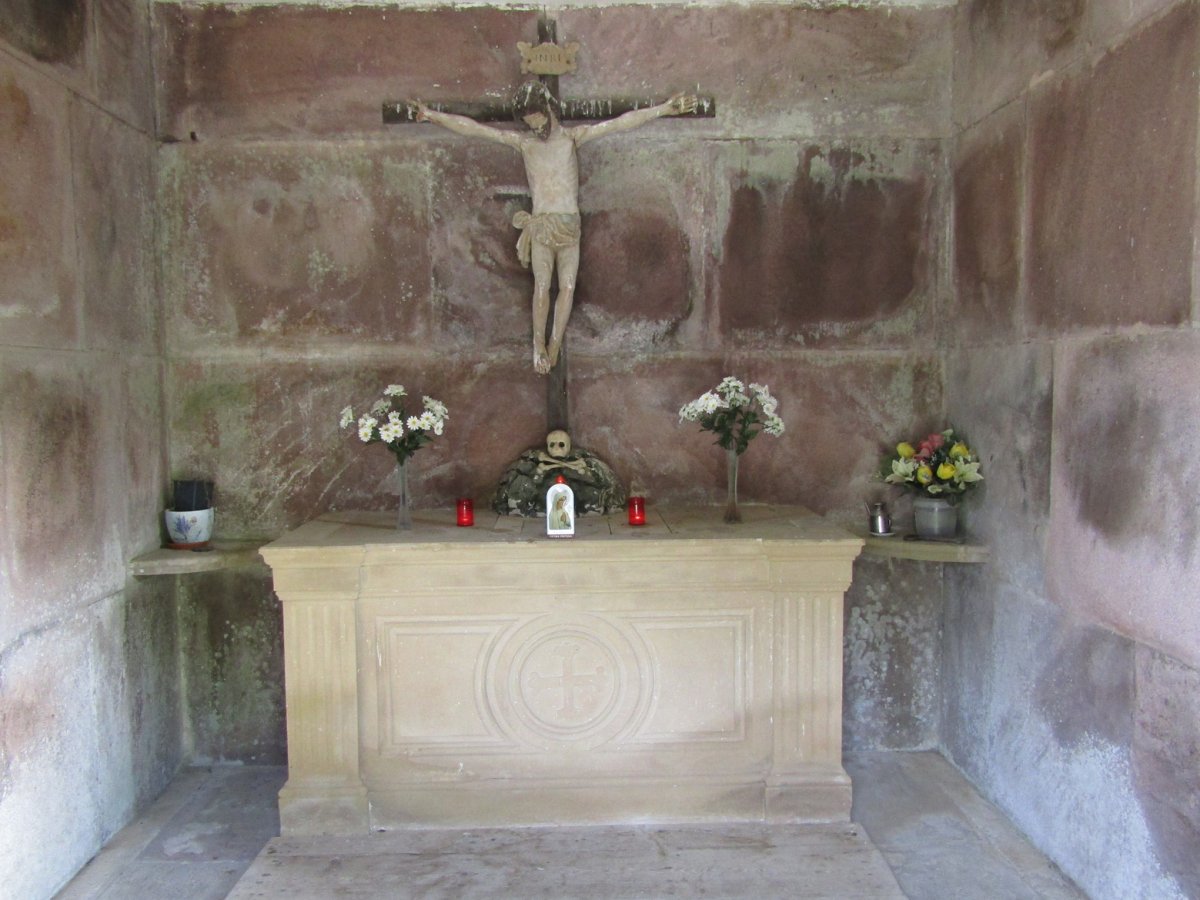 Hilerria, Gaztelu-Donamaria