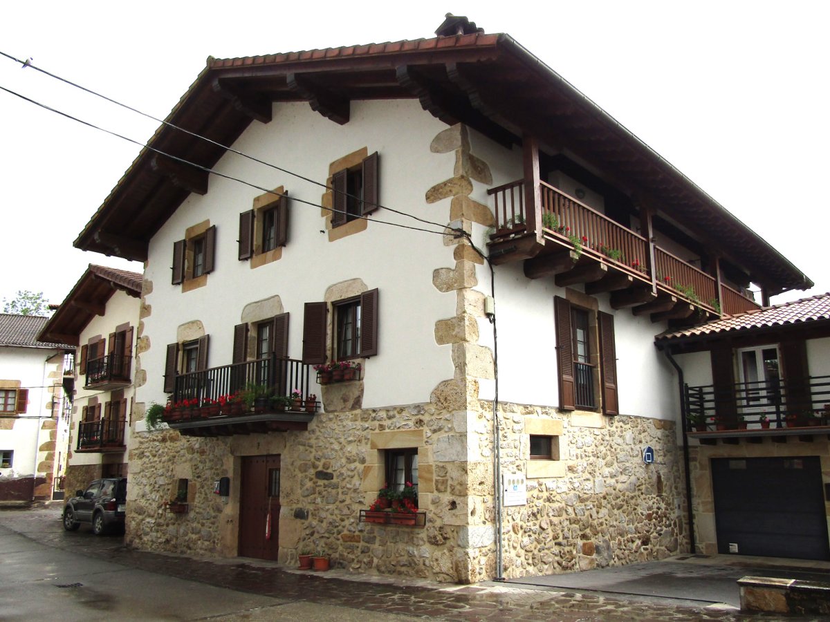 Gartxotenea etxea, Artze-Donamaria