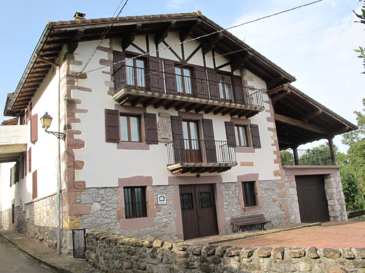 Larraldea etxea, Gartzain-Baztan