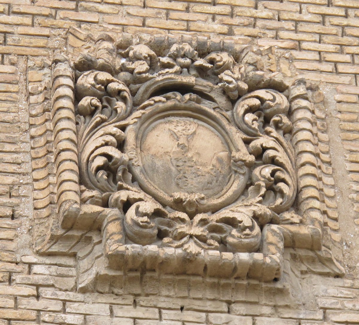 Carmen eliza, Tutera