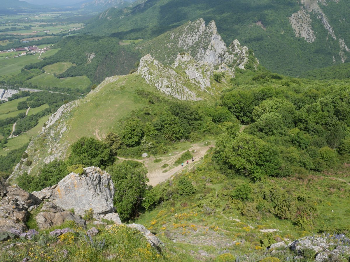 Allegaingo ekialdeko tontorretik Allegaingo gandorrera begira