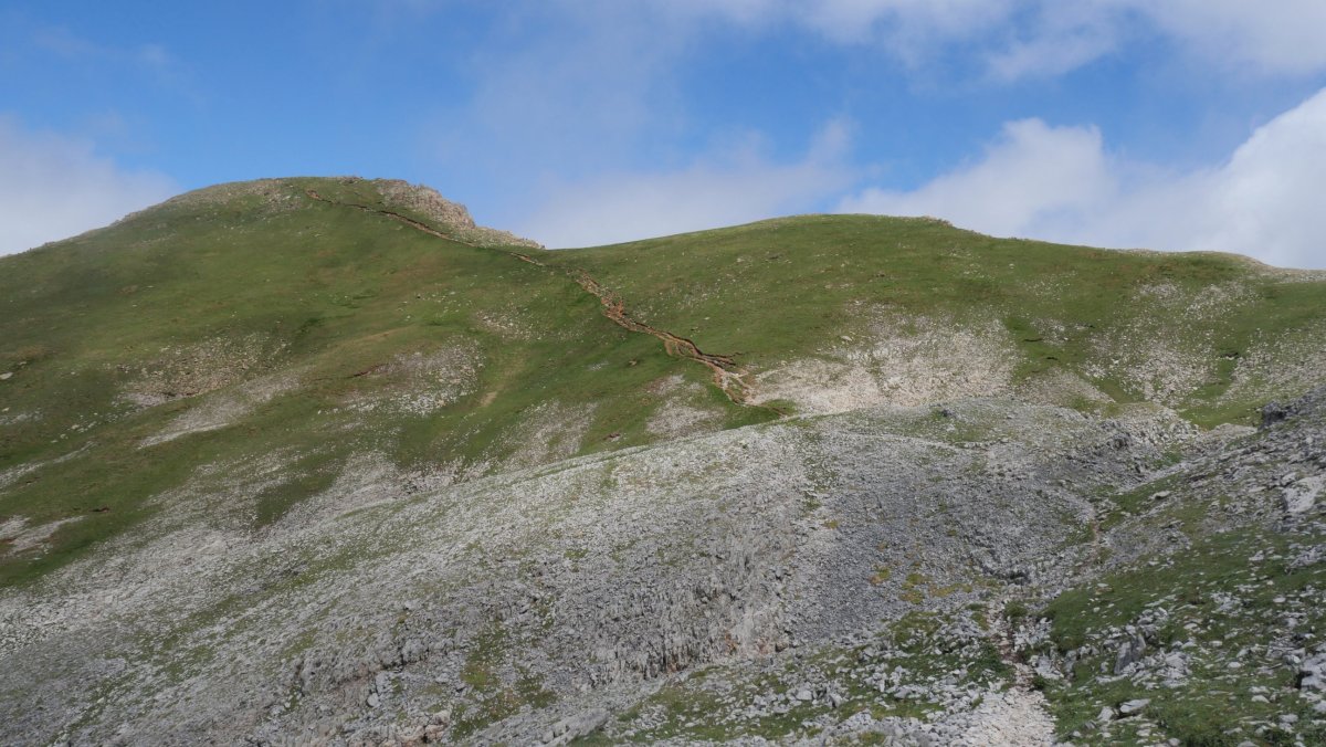 Castiello d'Acher tontorra hegoaldeko ertzetik