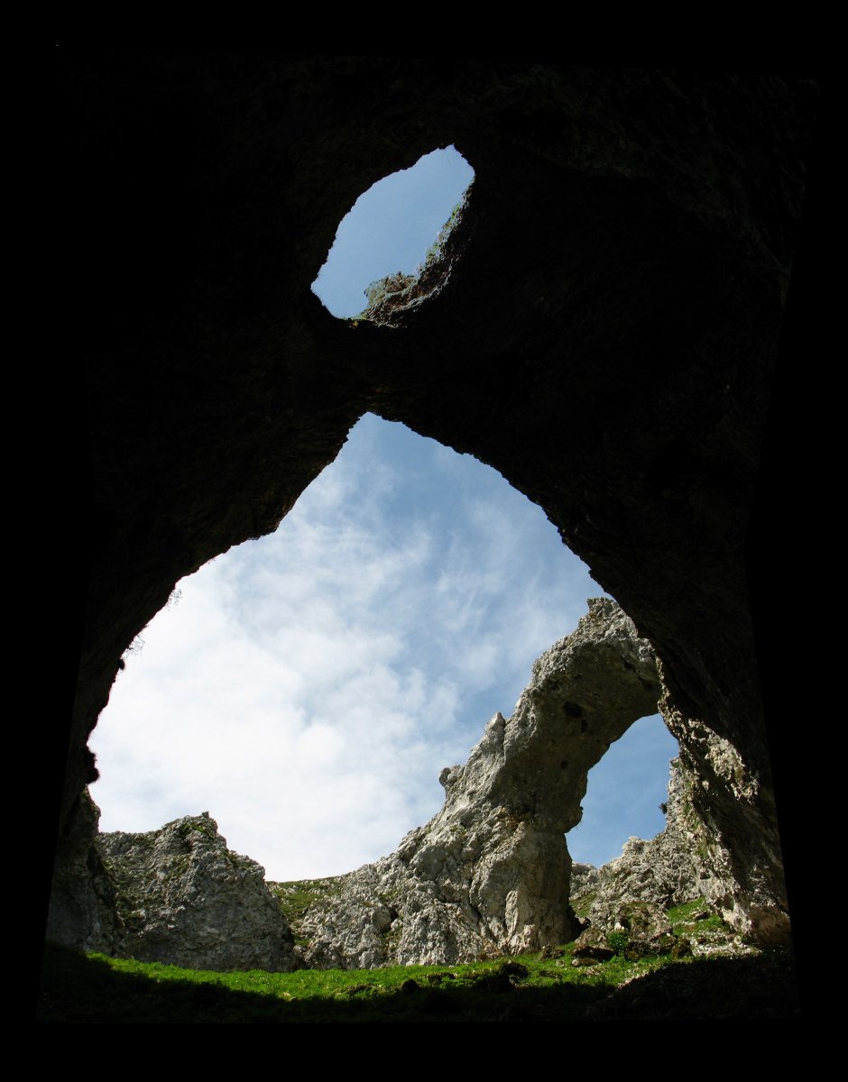 Leizearen barru aldetik ateratako argazkia.