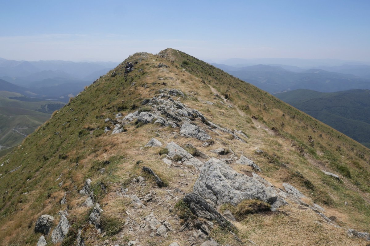 Orhi, ekialdeko bizkarra tontorretik