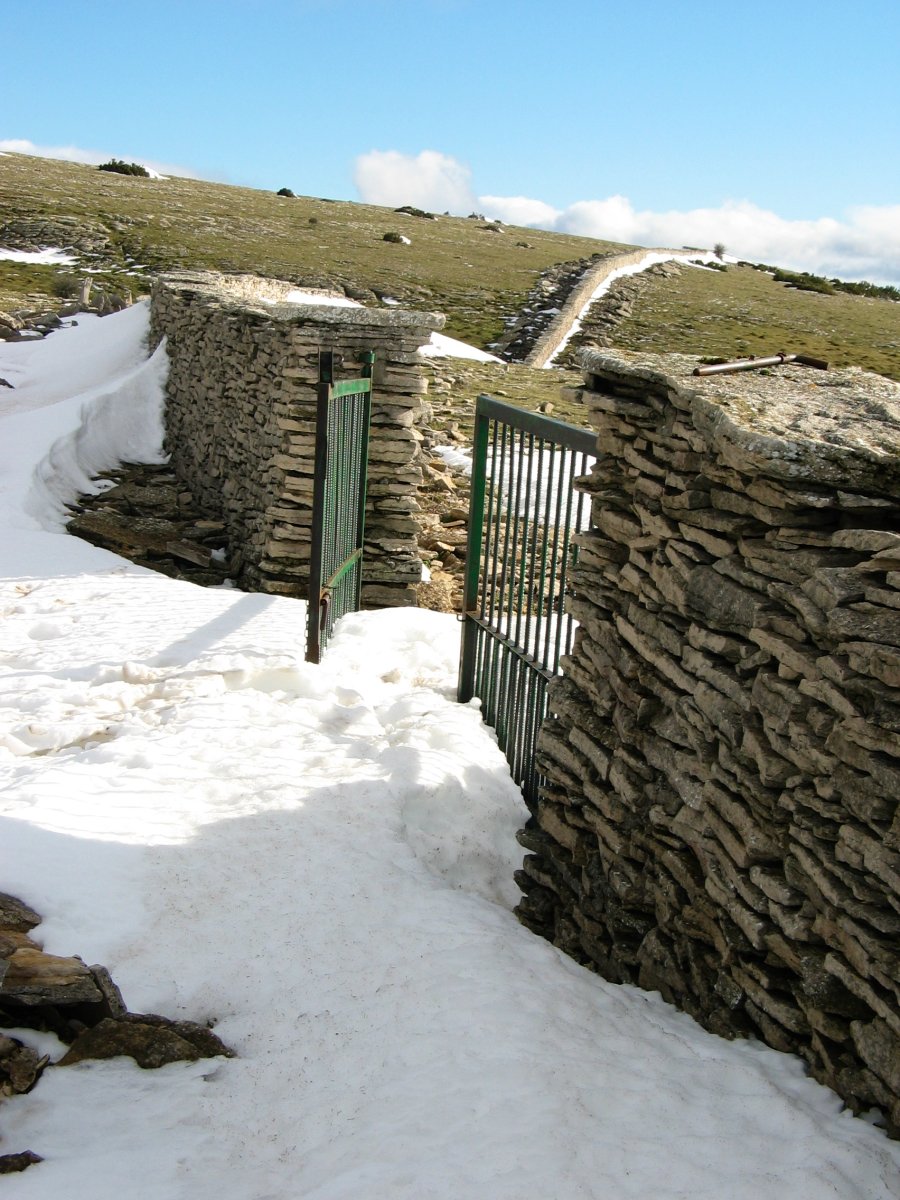 Amaigabeko harresian etena: ataka