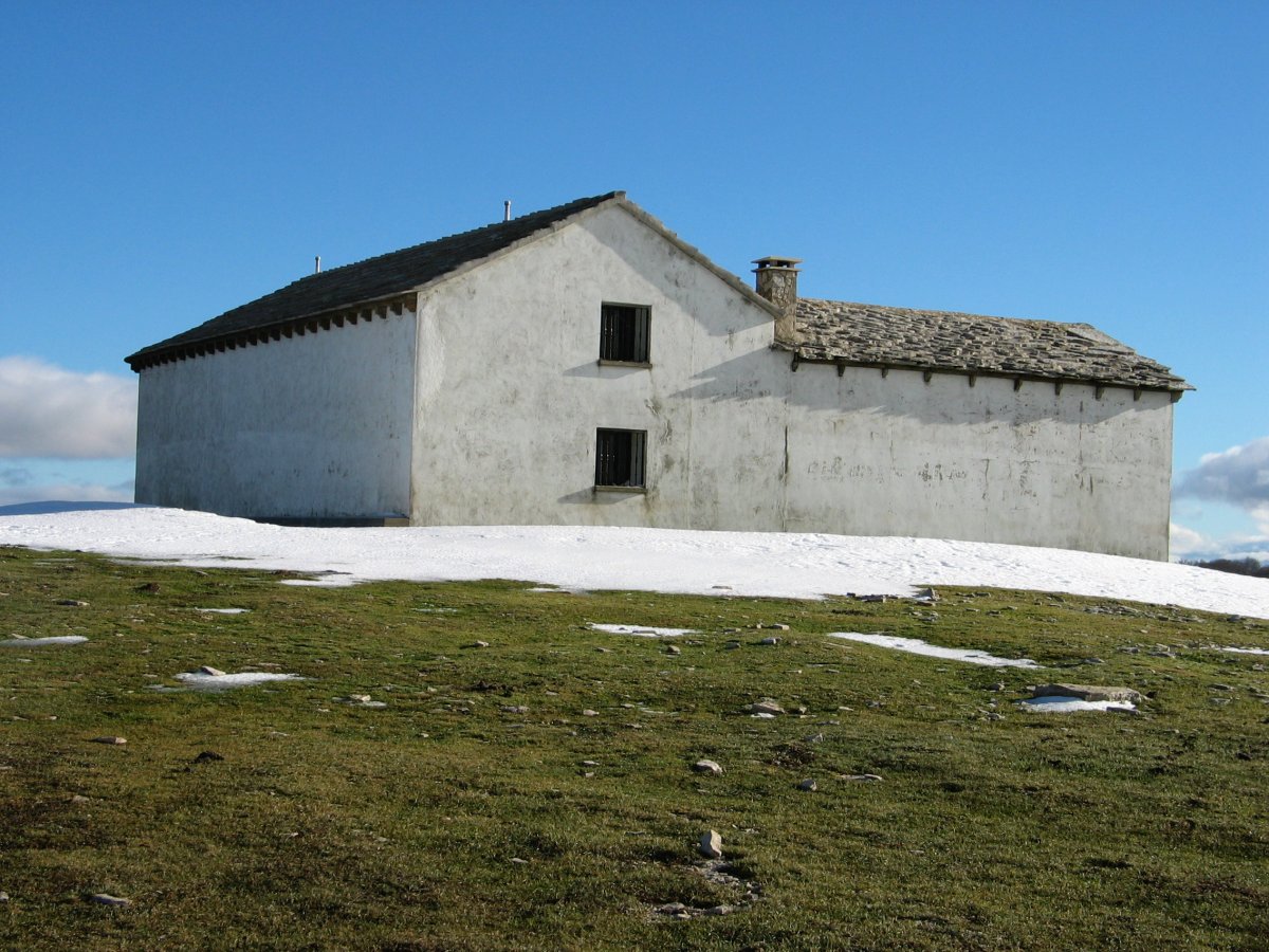 Ermita Mendebaldetik