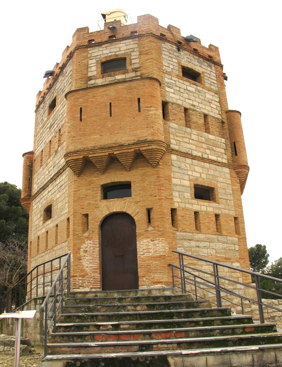 Torre Monreal gotorlekua, Tutera