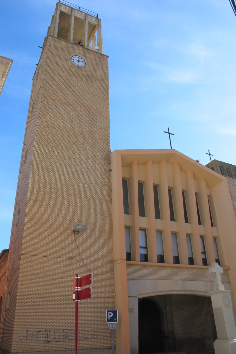 Santa Ana eliza, Buñuel