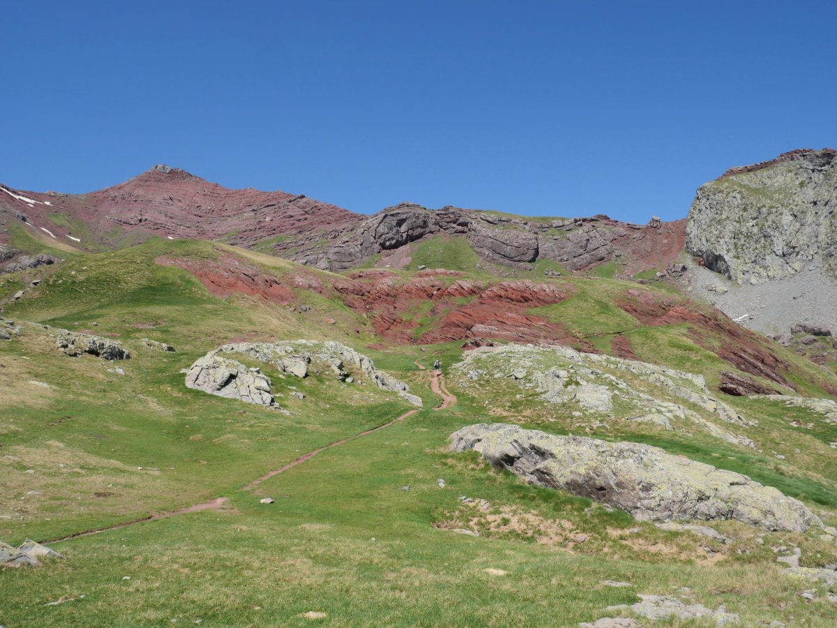 Anayeteko lepora igotzeko bidea