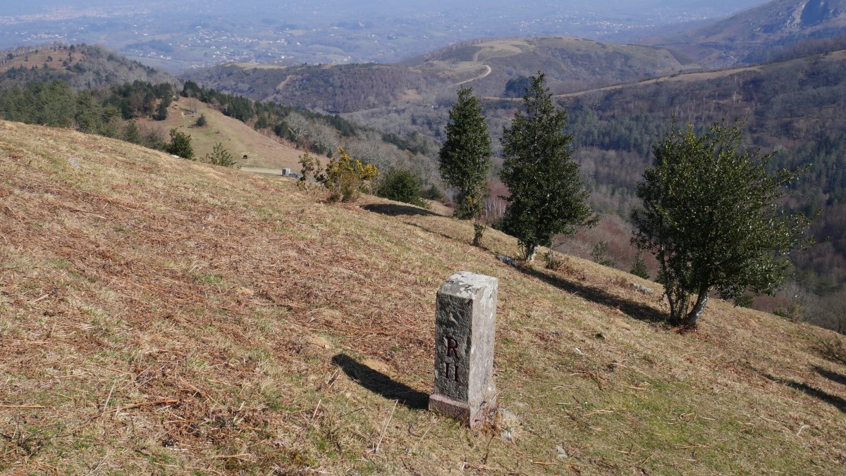 R11 mugarria Ibardinetik gertu