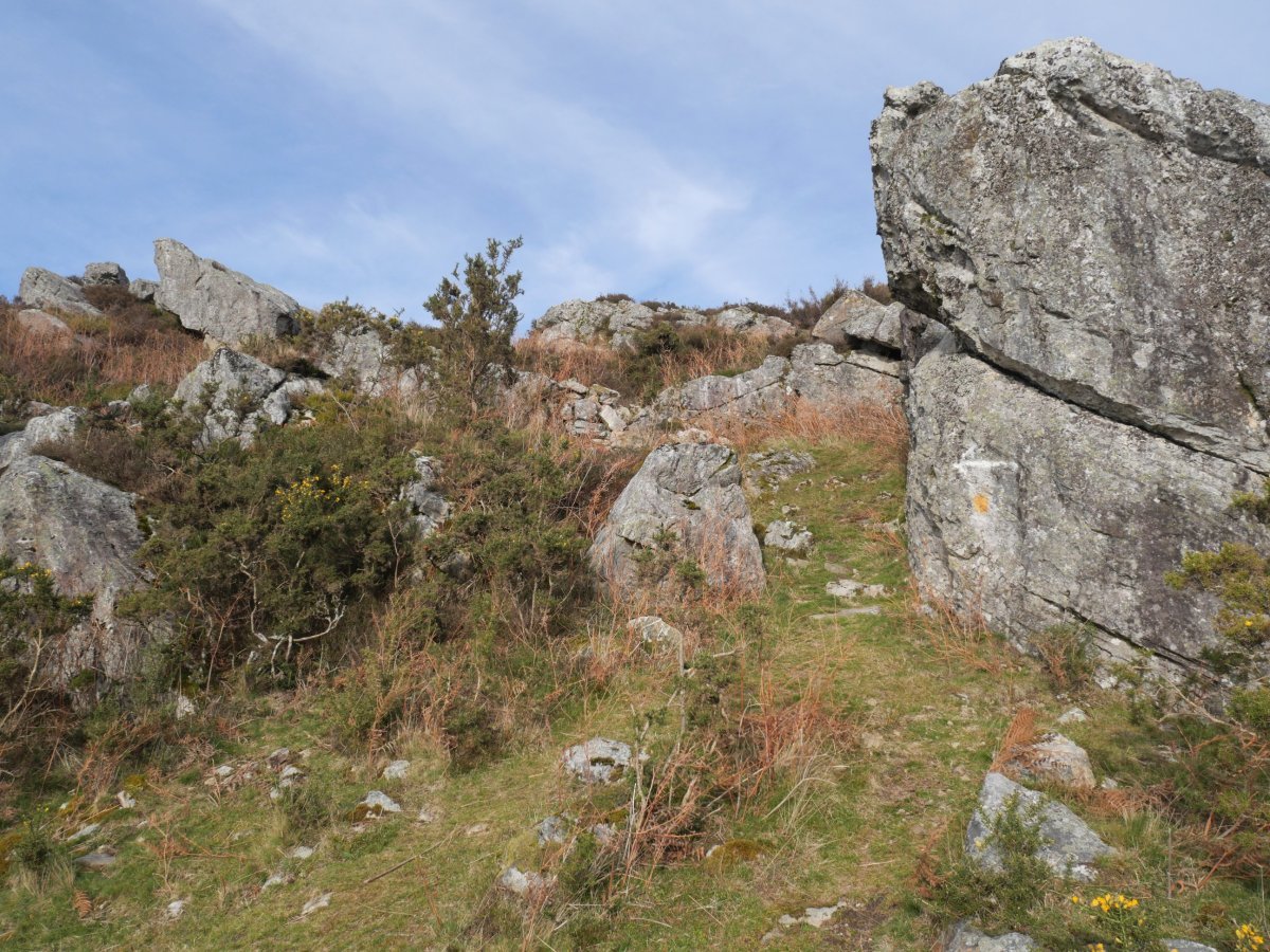 Antsestegiko Harriko igoerako azken metroak hegoaldetik