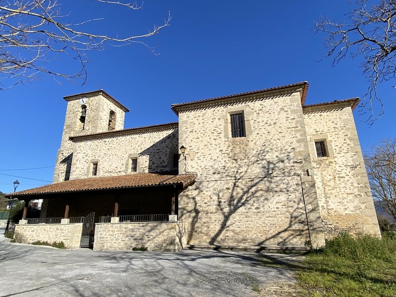 San Julian eta Santa Basilisa Eliza. Aiara (Izoria)