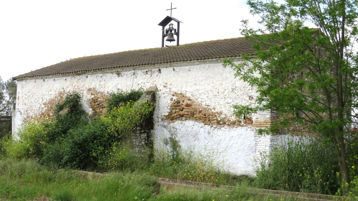 San Esteban ermita, Azagra