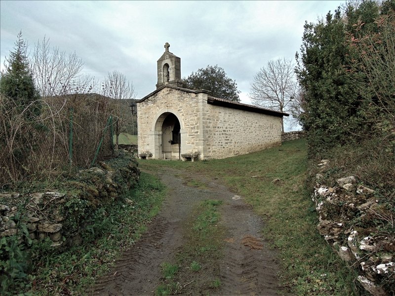 Elurretako Andre Maria eta Santa Lucia Ermita. Aiara (Kexaa)