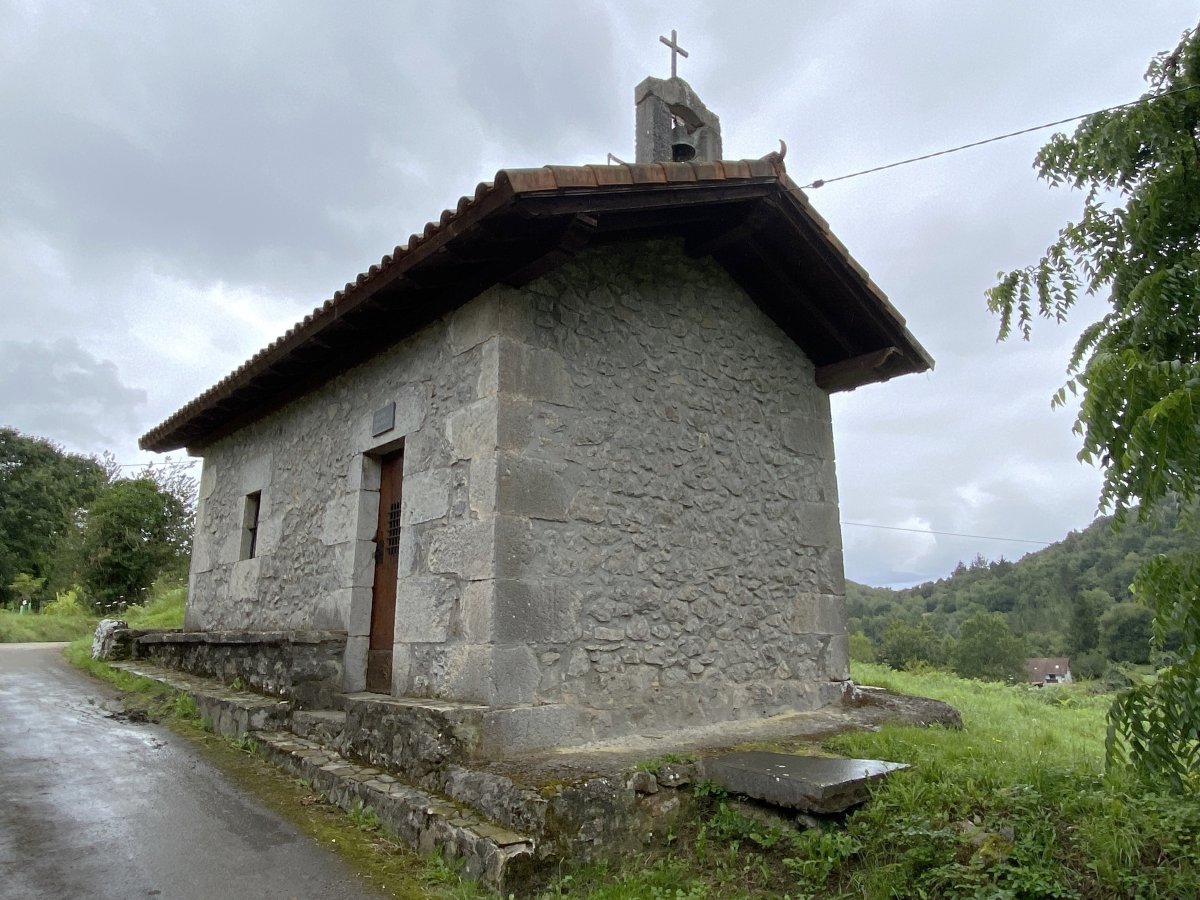 Karmengo Amabirjiña Ermita. Gautegiz-Arteaga (Basetxeta)