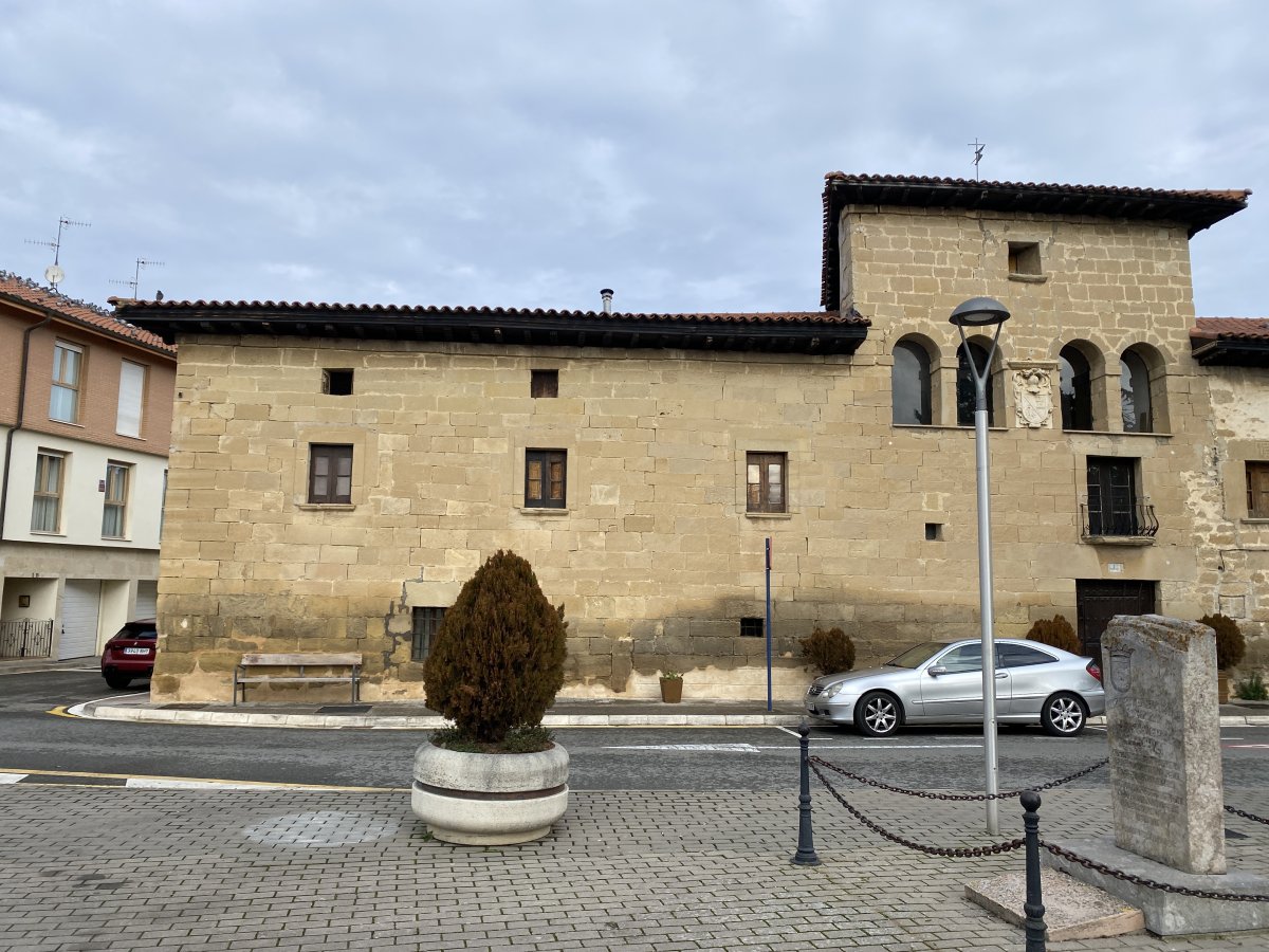 Saenz de Santamaria Jauregia. Erriberabeitia (Ribabellosa)