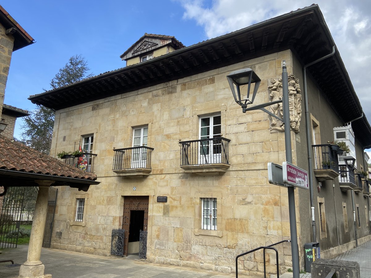 Arratabe Jauregia. Aretxabaleta