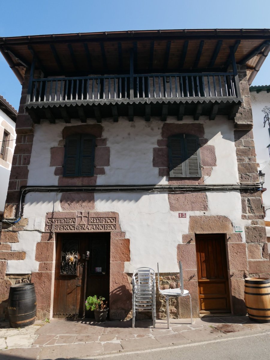 Gastenea etxea, Etxalar