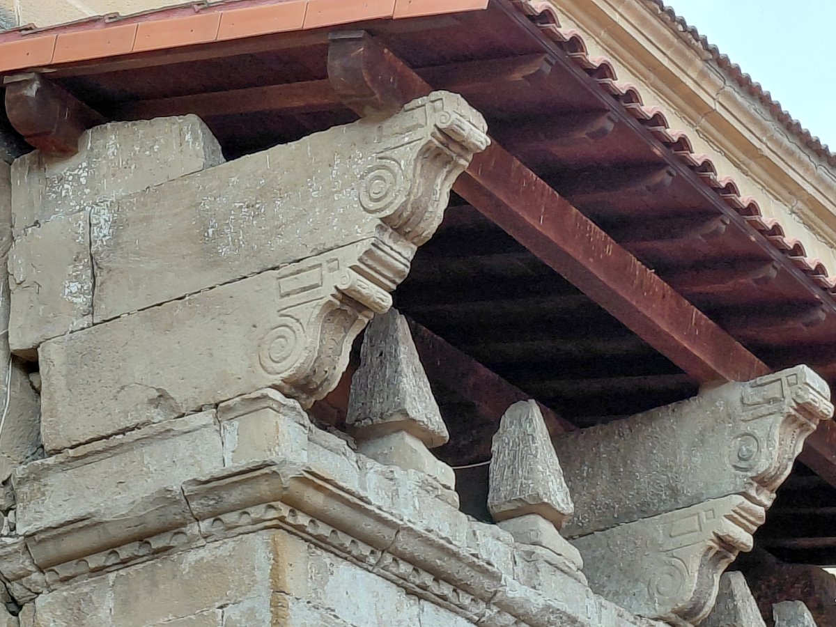 Antiguako Andra Maria Eliza. Mañueta