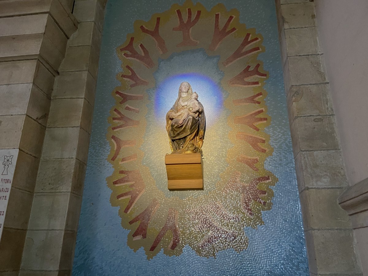 Urkiolako Santutegia. Abadiño (Urkiola)