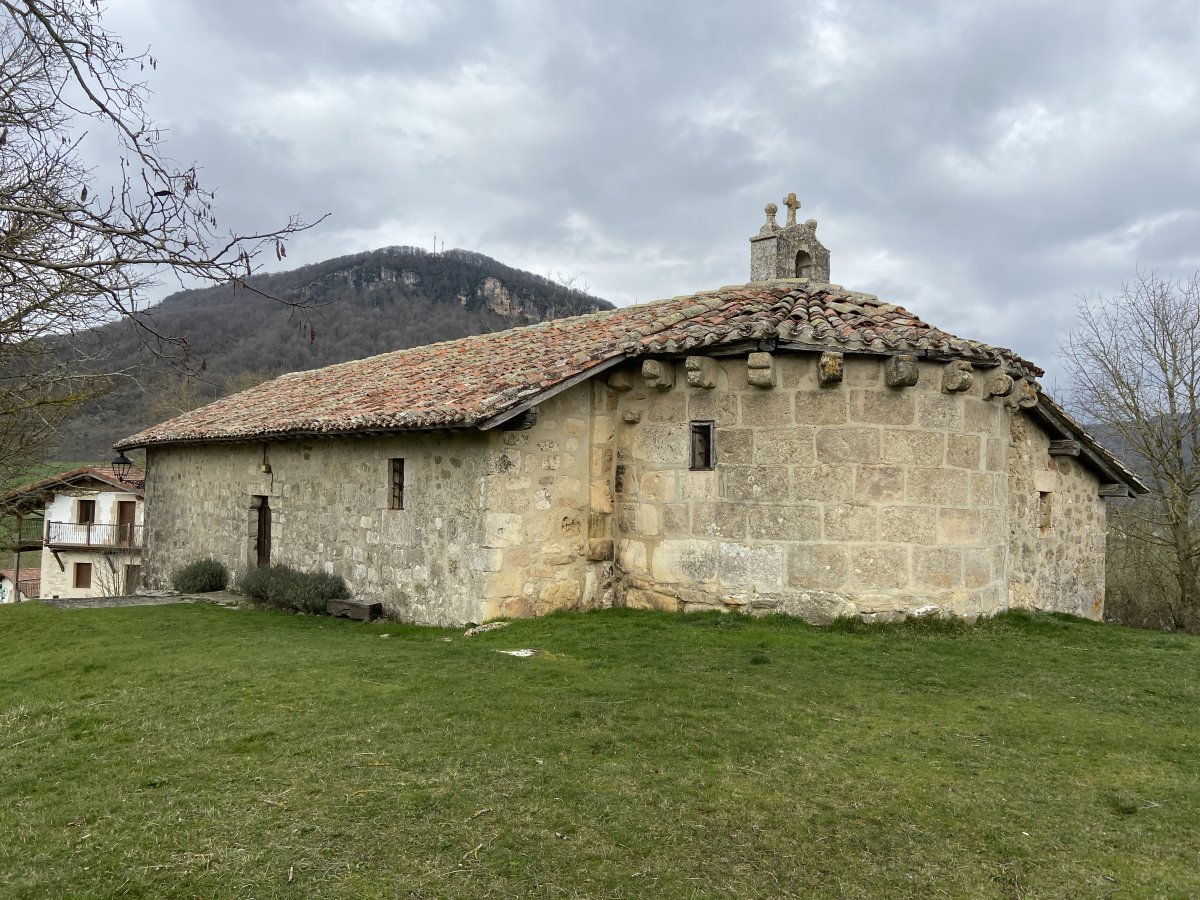 Elizmendiko Andra Maria Ermita. Agurain (Kontrasta)