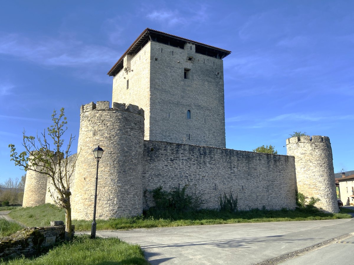 Mendozatarren Dorrea. Gasteiz (Mendoza)