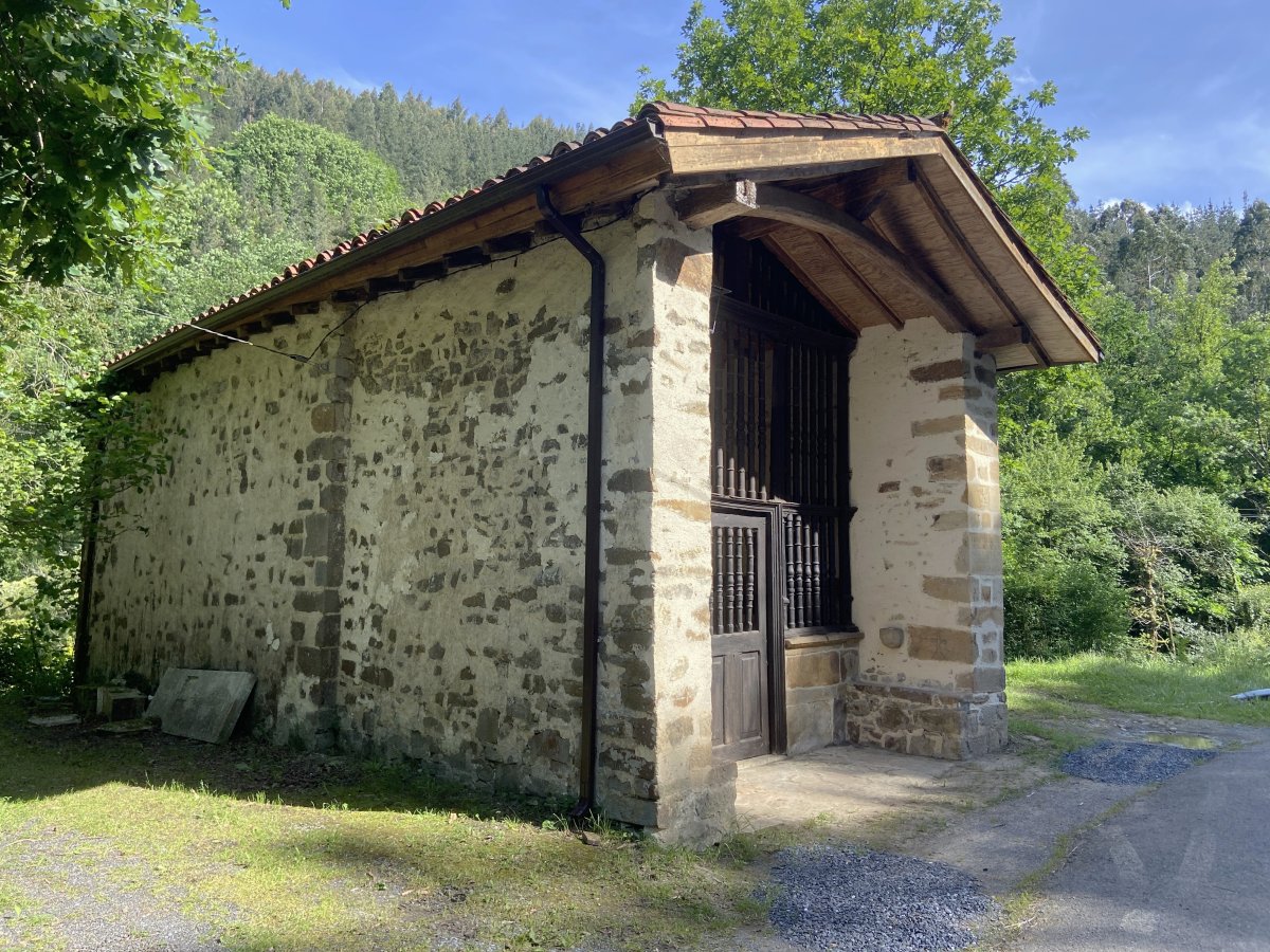 Mugaolako Kristo Santua Ermita. Aiara (Zuhatza)